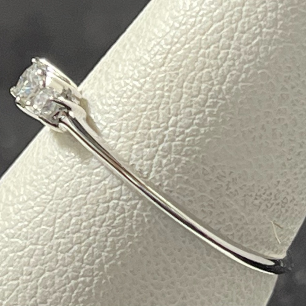 Graduated Moissanite Sterling Silver Ring - Picture 3 of 5